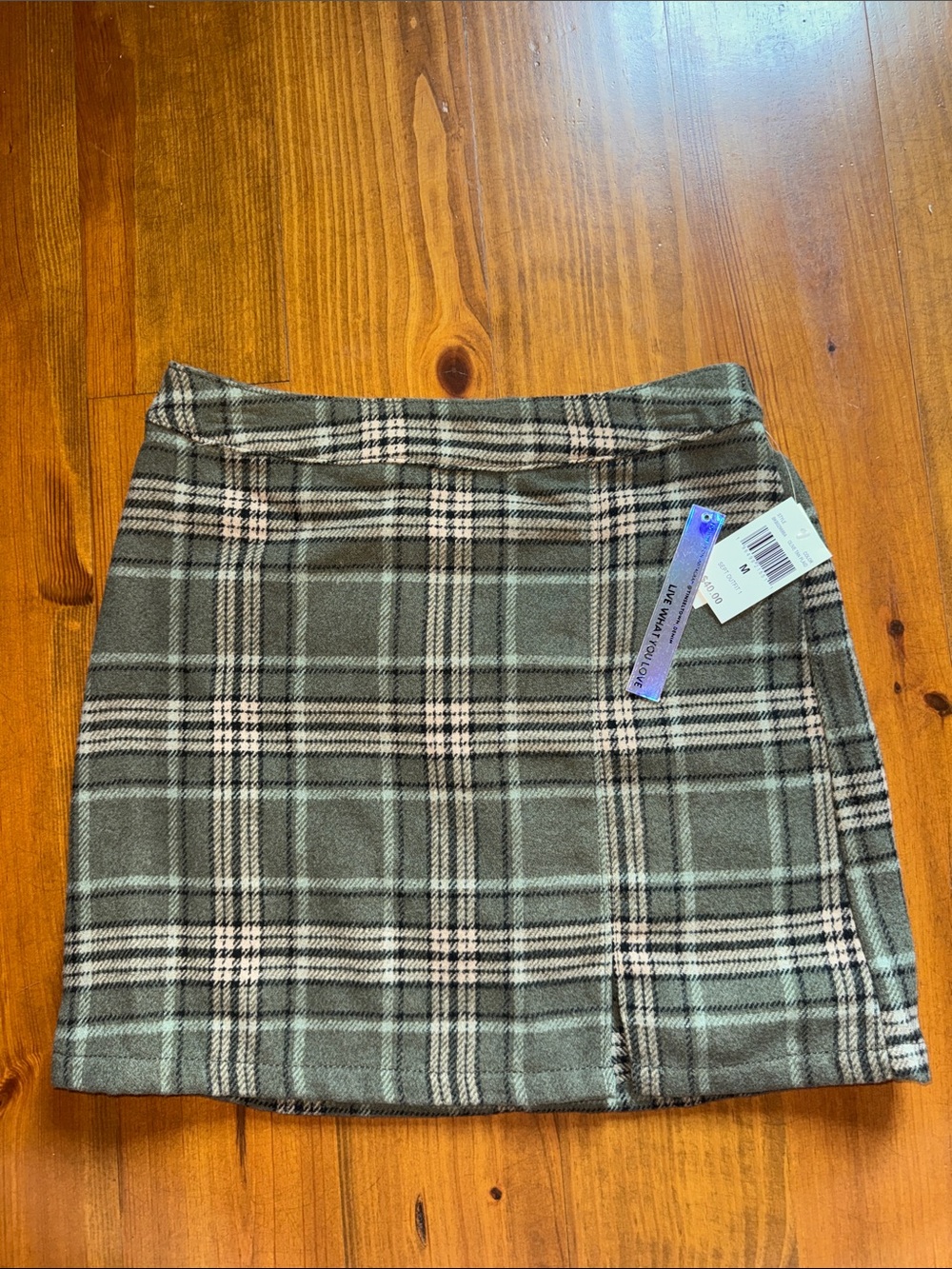 Tinseltown Plaid Mini Skirt in Green and White